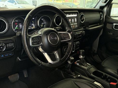 Used 2021 Jeep Wrangler Unlimited Sahara w/ Cold Weather Group AWD/4WD image 13