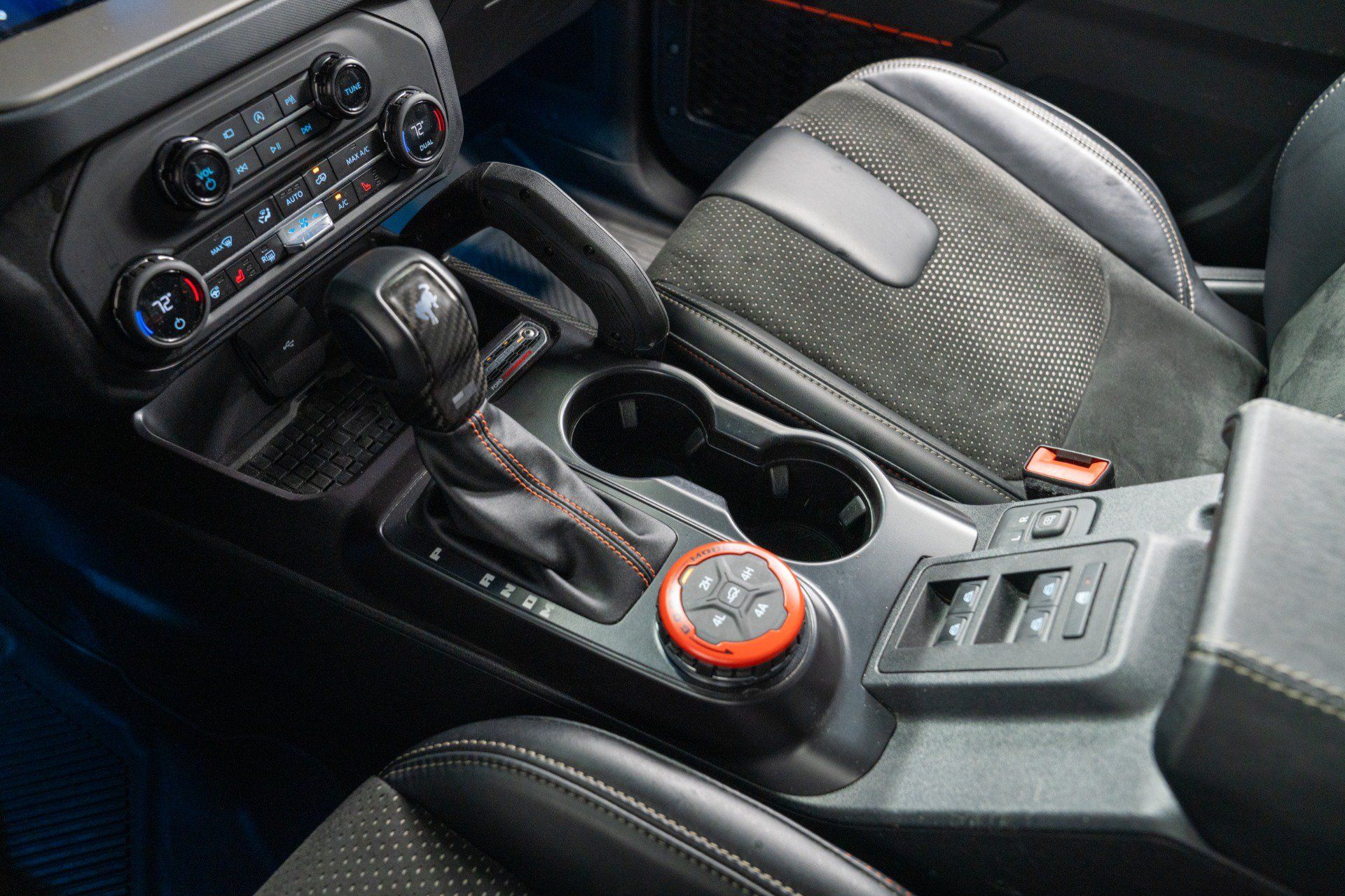 Used 2024 Ford Bronco Raptor w/ Interior Carbon Fiber Pack 6 AWD/4WD image 38