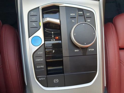 Used 2023 BMW i4 eDrive35 w/ Premium Package image 17