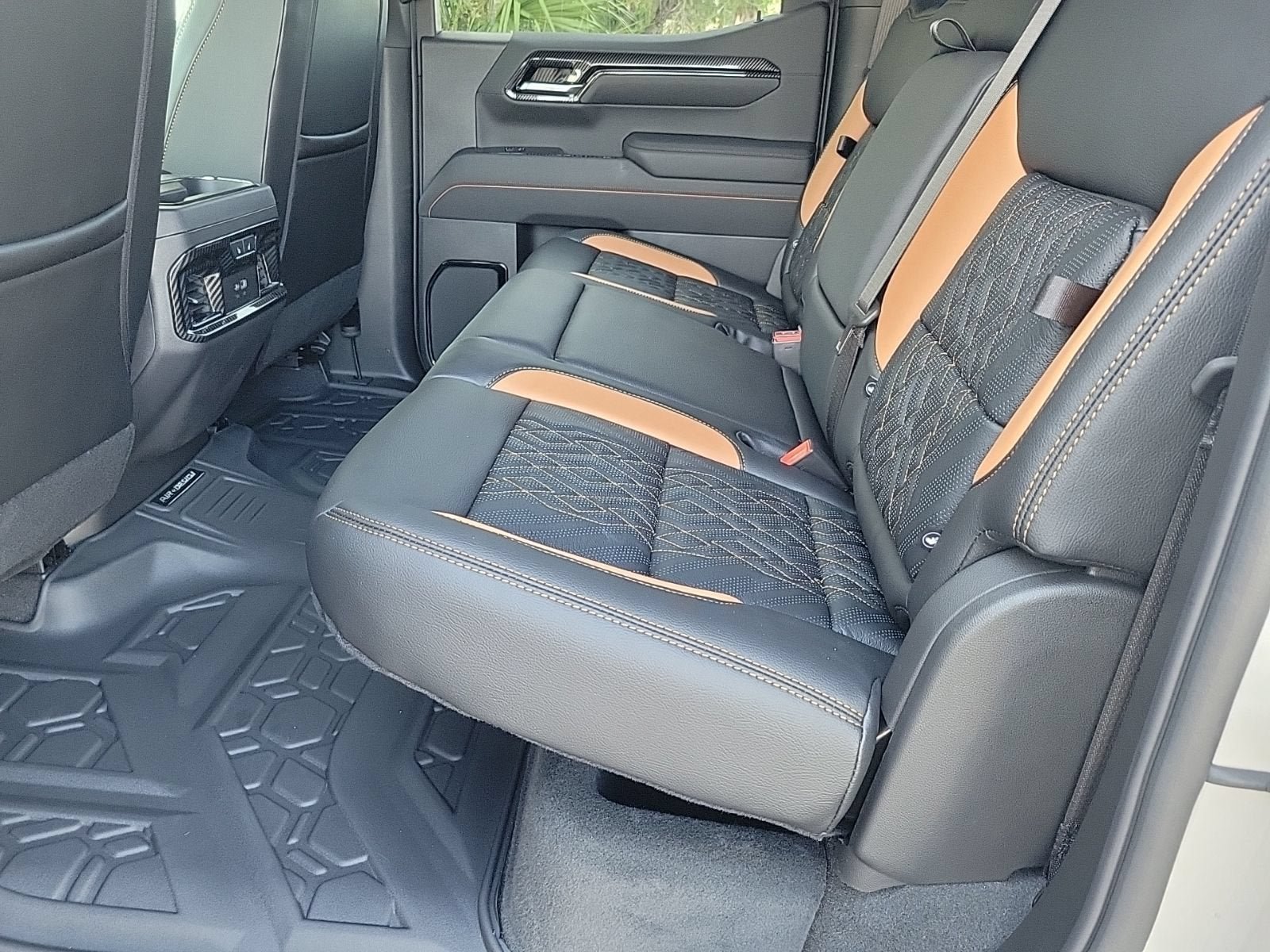 New 2026 GMC Sierra 1500 AT4 w/ Technology Package AWD/4WD image 13