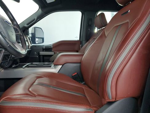 Used 2022 Ford F350 Platinum image 7