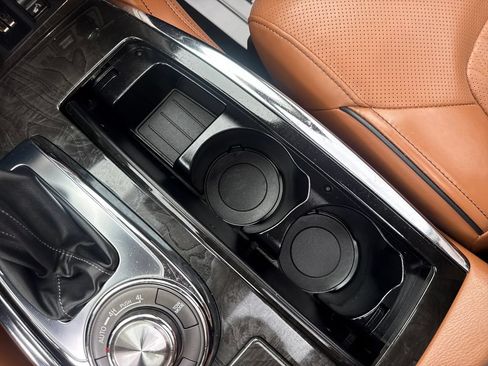 Used 2019 INFINITI QX80 Luxe AWD/4WD image 43
