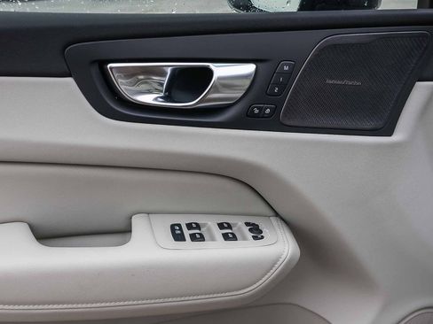 New 2026 Volvo XC60 T8 Ultra w/ Protection Package Premier image 33