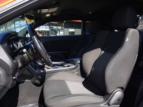 Used 2022 Dodge Challenger GT RWD image 17