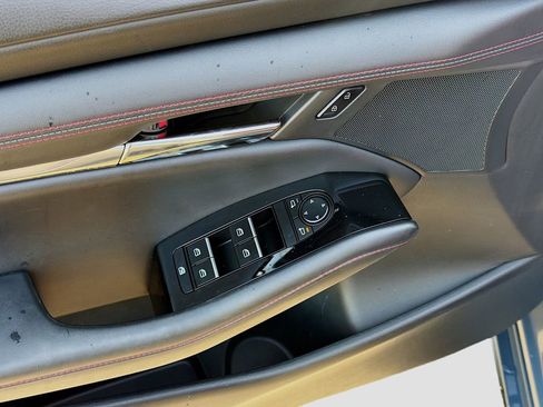 Used 2024 MAZDA MAZDA3 s image 21