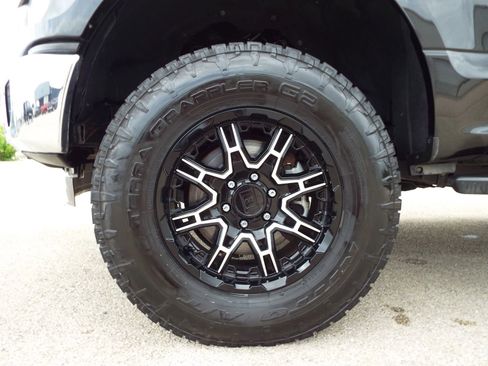 Used 2015 Ford F150 XLT w/ Equipment Group 302A Luxury image 10