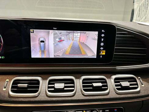 Certified 2022 Mercedes-Benz GLS 450 4MATIC image 25