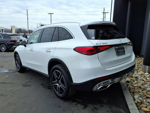 Certified 2026 Mercedes-Benz GLC 300 4MATIC image 4