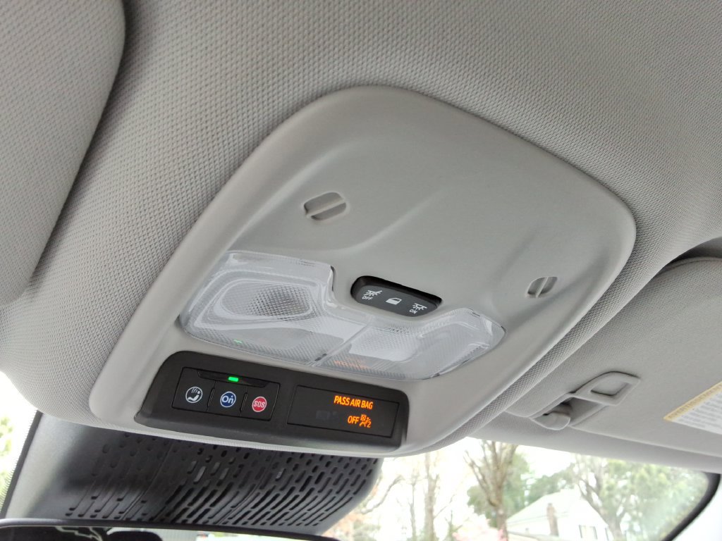 New 2027 Chevrolet Bolt LT w/ Comfort Package FWD image 31
