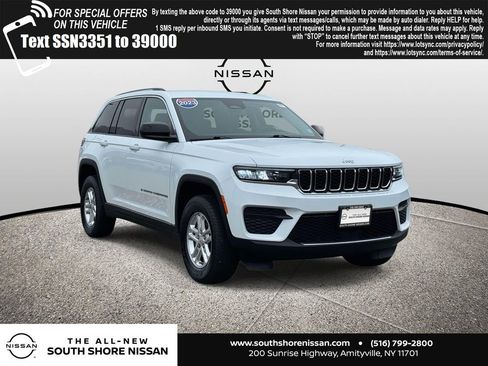 Used 2023 Jeep Grand Cherokee Laredo image 1