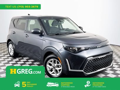 Used 2023 Kia Soul LX w/ Option Group 015