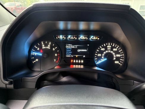Used 2018 Ford F150 XL w/ Equipment Group 101A Mid AWD/4WD image 14