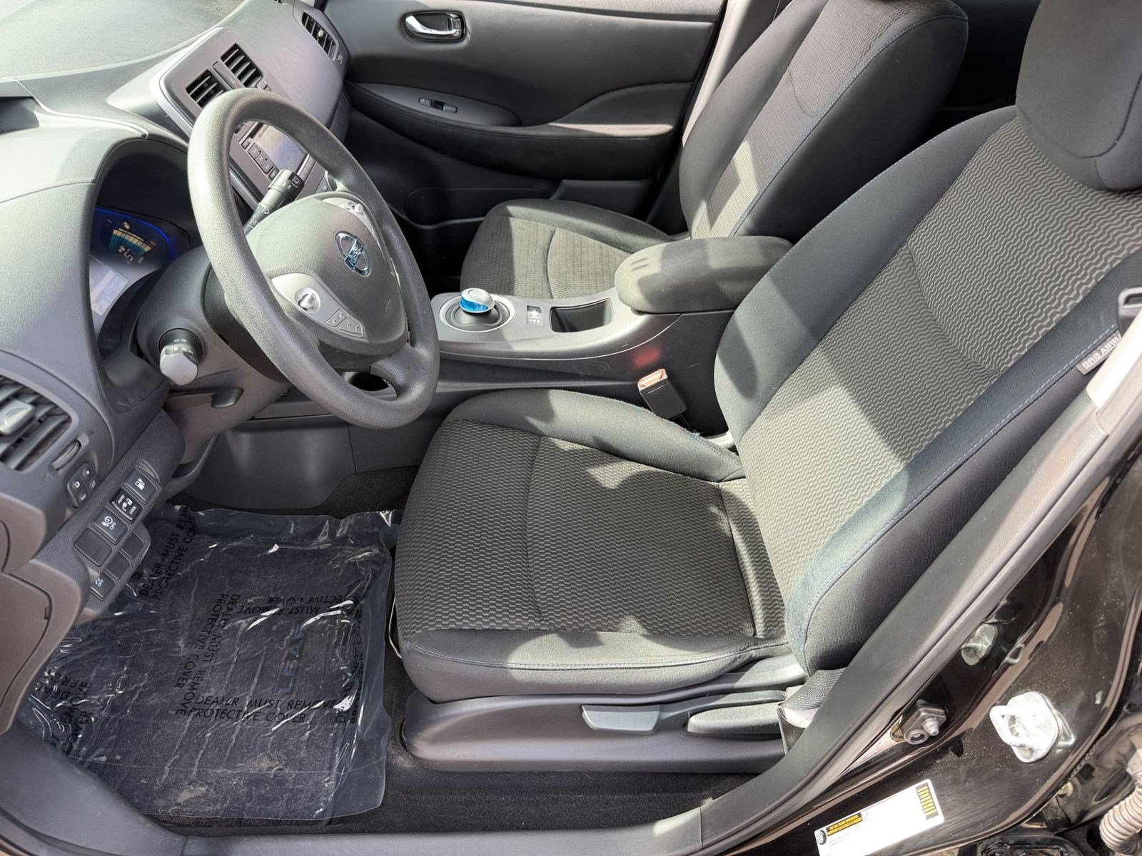 Used 2017 Nissan Leaf S FWD image 5