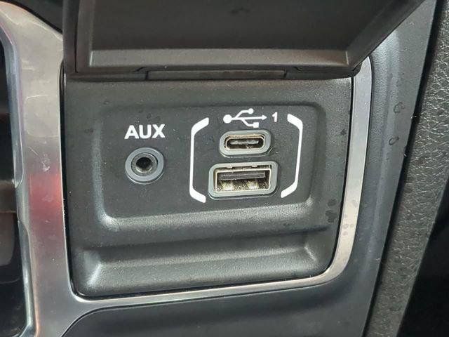 Certified 2024 Jeep Wrangler Unlimited Sahara w/ Technology Group AWD/4WD image 25