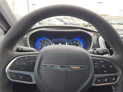 New 2026 Chrysler Voyager LX image 32