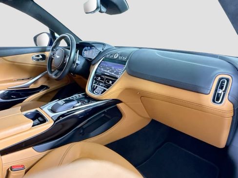 Used 2023 Aston Martin DBX AWD/4WD image 17