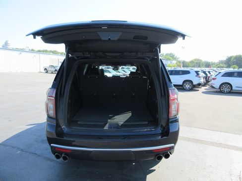 Certified 2023 Chevrolet Suburban High Country w/ Max Trailering Package AWD/4WD image 7