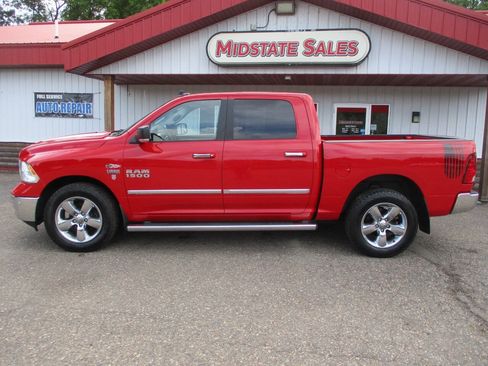 Used 2017 RAM 1500 Big Horn AWD/4WD image 4