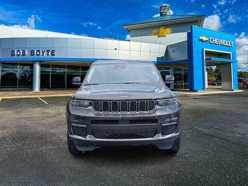Used 2023 Jeep Grand Cherokee L Limited RWD image 10