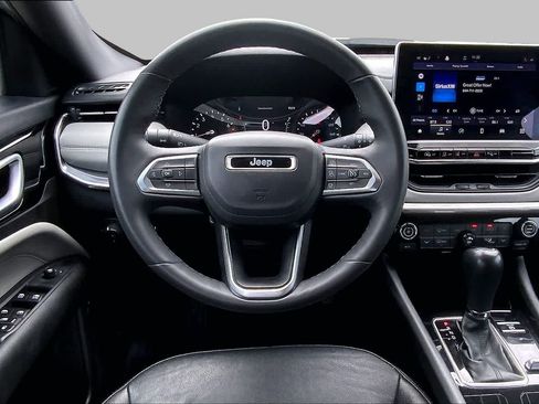 Used 2023 Jeep Compass Limited AWD/4WD image 6