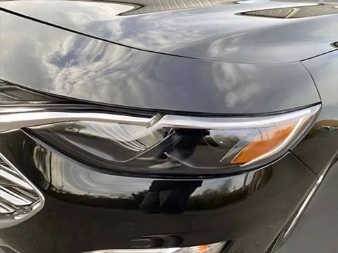 Used 2020 Chevrolet Malibu LS FWD image 12