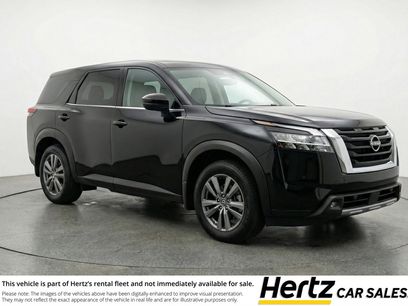 Used 2025 Nissan Pathfinder SV