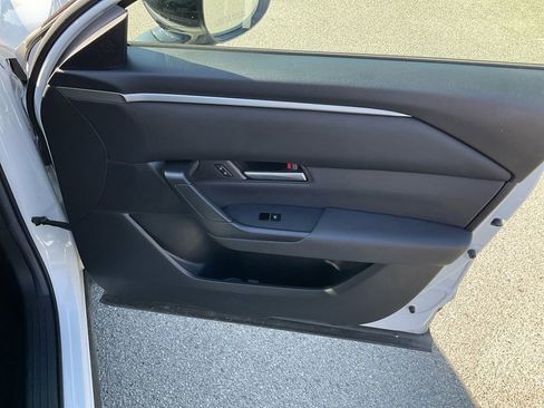 Used 2024 MAZDA CX-50 AWD 2.5 S w/ Preferred Package image 27