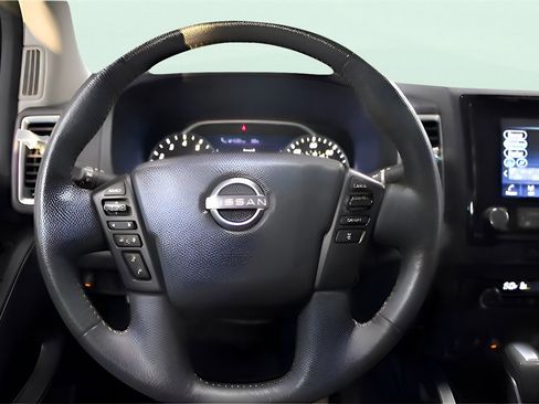 Used 2024 Nissan Frontier SV w/ SV Convenience Package image 10