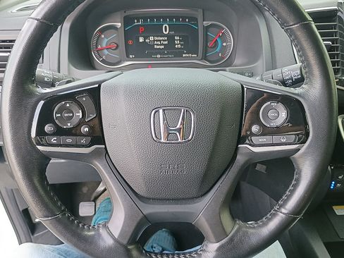 Used 2021 Honda Pilot Elite image 25