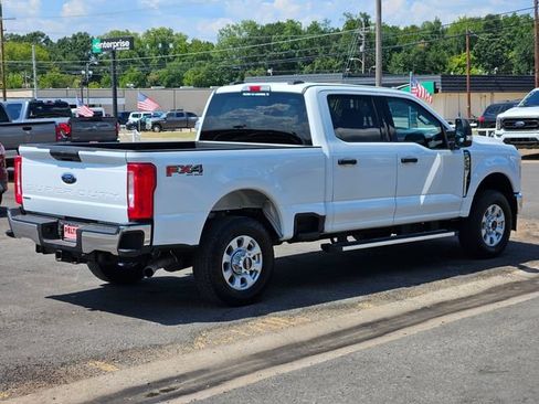 Used 2024 Ford F250 XLT w/ FX4 Off-Road Package AWD/4WD image 5