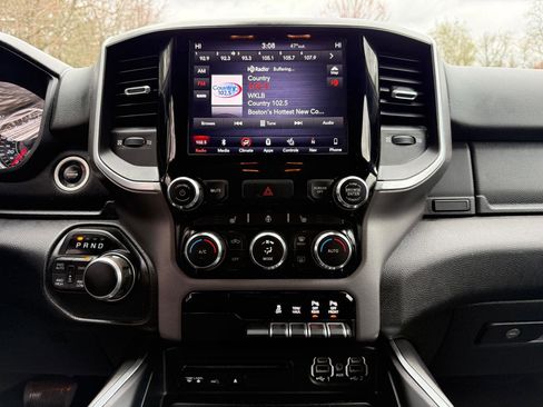 Used 2019 RAM 1500 Big Horn AWD/4WD image 18