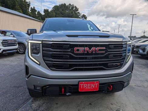 Certified 2023 GMC Sierra 1500 AT4 w/ AT4 Preferred Package AWD/4WD image 6