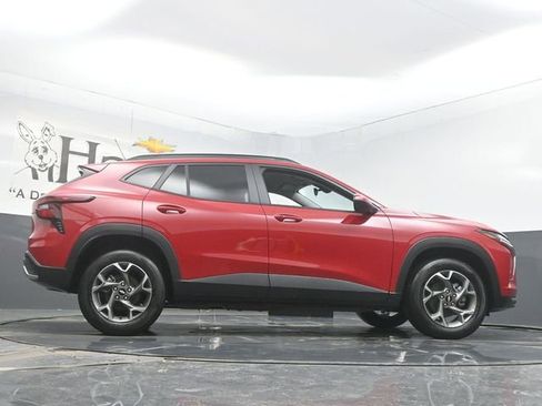 New 2026 Chevrolet Trax LT w/ Driver Confidence Package image 31