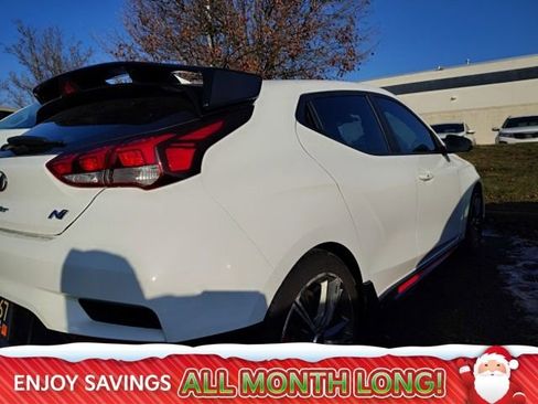 Used 2022 Hyundai Veloster N image 4