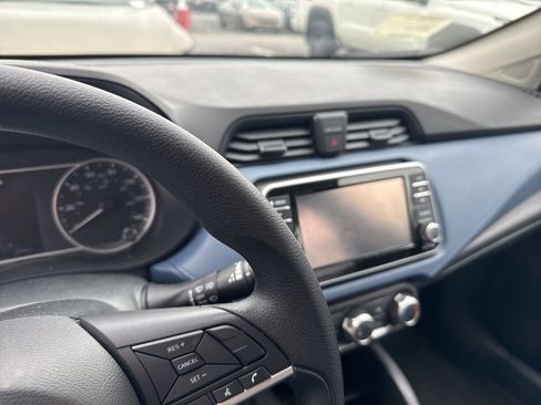 Certified 2025 Nissan Versa SV w/ Trunk Package image 11