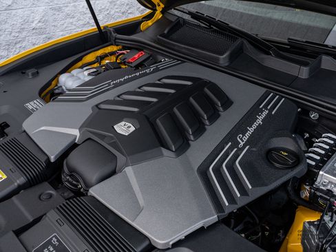 Used 2024 Lamborghini Urus Performante image 19