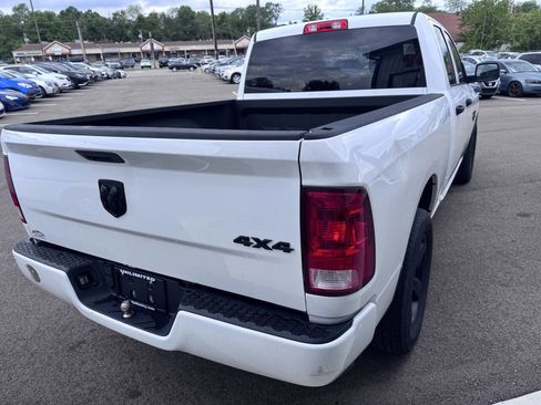 Used 2019 RAM 1500 Express w/ Express Value Package AWD/4WD image 6