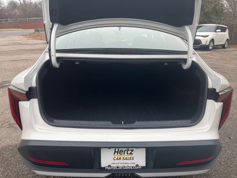 Used 2025 Kia K4 LXS image 30