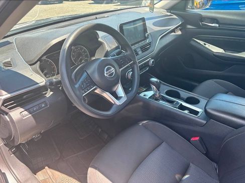 Used 2020 Nissan Altima 2.5 S FWD image 5