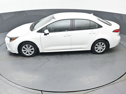 Certified 2025 Toyota Corolla LE FWD image 35