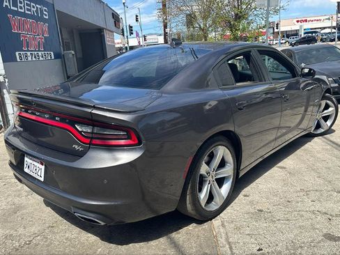 Used 2018 Dodge Charger R/T image 5
