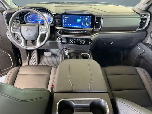 Used 2023 Chevrolet Silverado 1500 RST w/ Convenience Package II AWD/4WD image 16