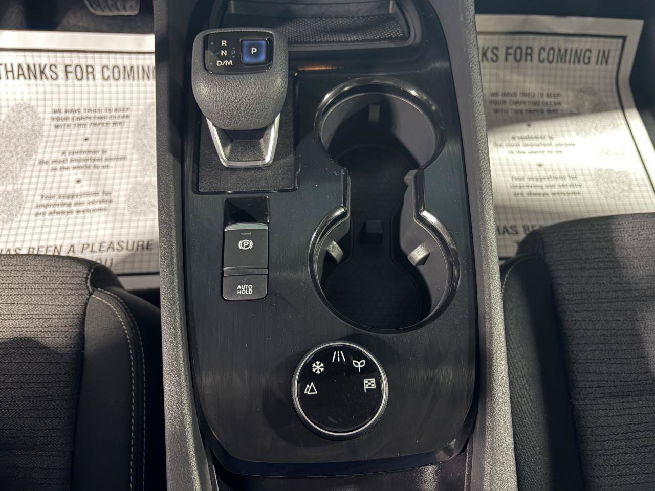 Used 2022 Nissan Rogue SV AWD/4WD image 25