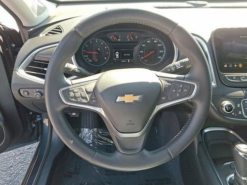 Used 2020 Chevrolet Malibu LT w/ Leather Package image 19