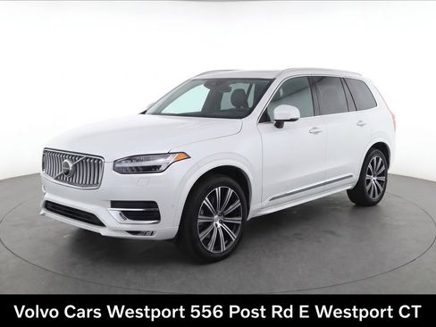 Certified 2025 Volvo XC90 B5 Core AWD/4WD image 1