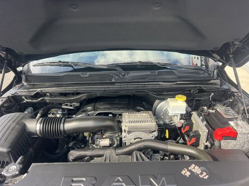 Used 2019 RAM 1500 Big Horn image 12