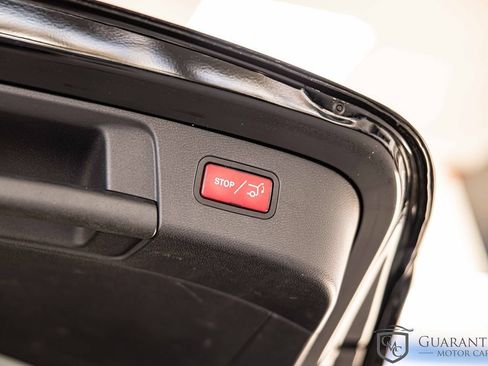 Used 2020 Mercedes-Benz GLA 250 w/ Convenience Package image 17