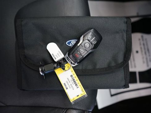 Used 2016 Ford Fusion Titanium FWD image 52