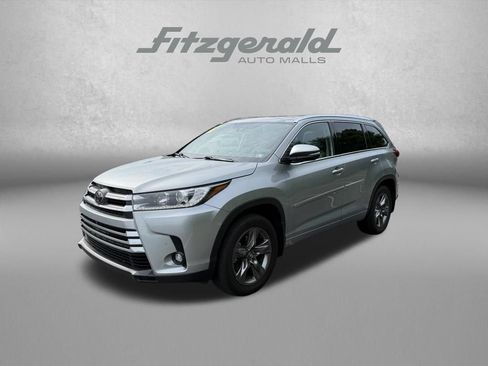 Used 2019 Toyota Highlander Limited Platinum AWD/4WD image 3