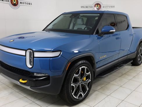 Used 2022 Rivian R1T Adventure image 5